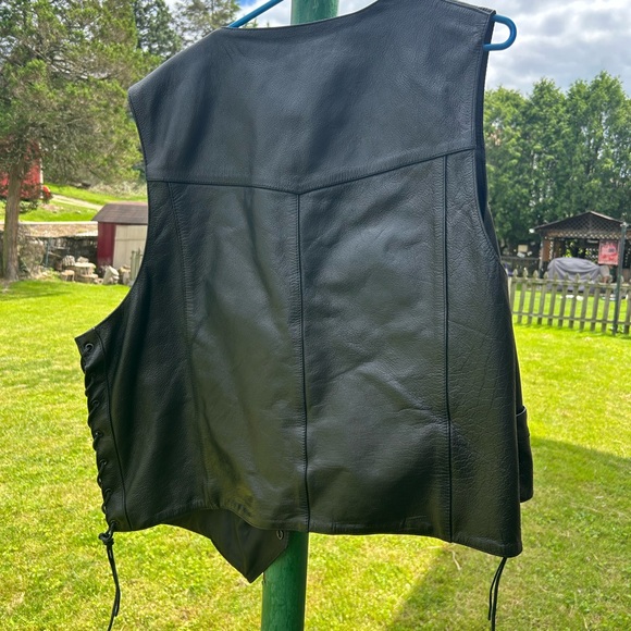 Leather Gallery Biker Jacket | Muscle Jacket |Vest with Elastic Side adjustments - Picture 4 of 8